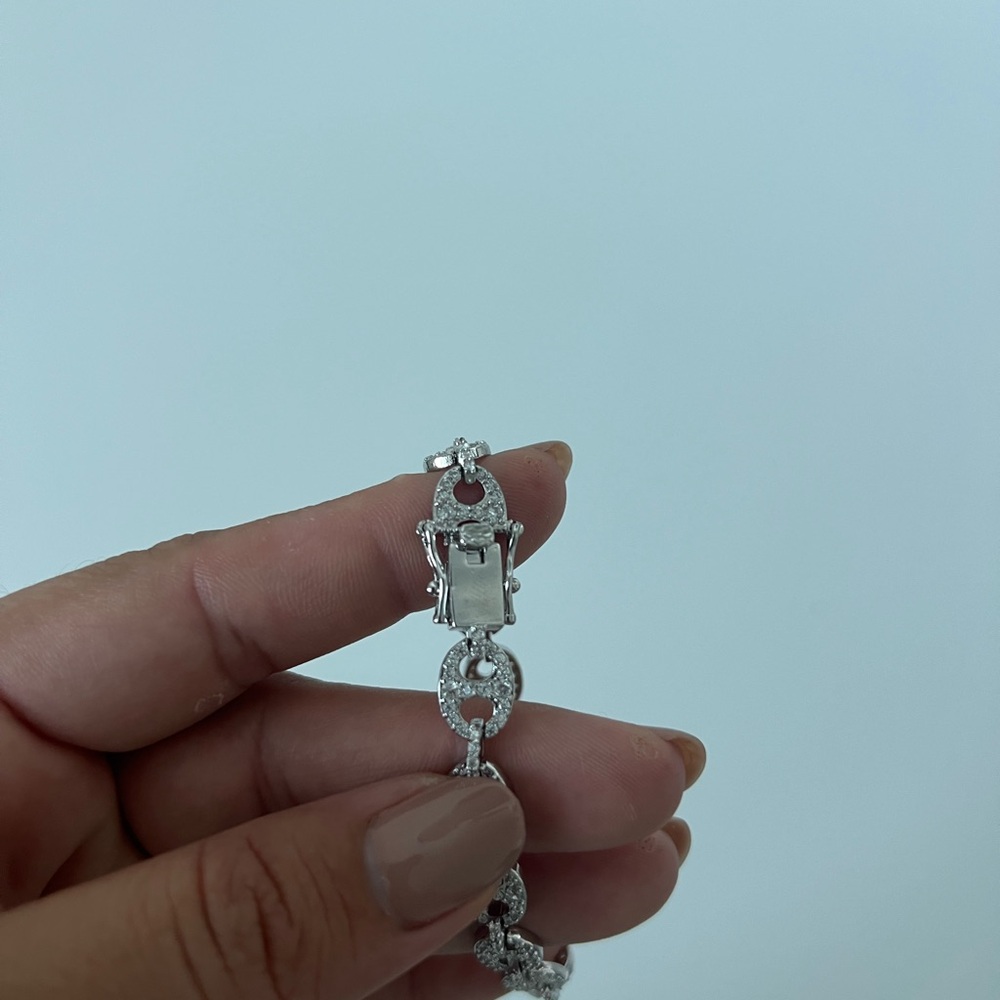 Silver Interlocking Link Bracelet - image 3